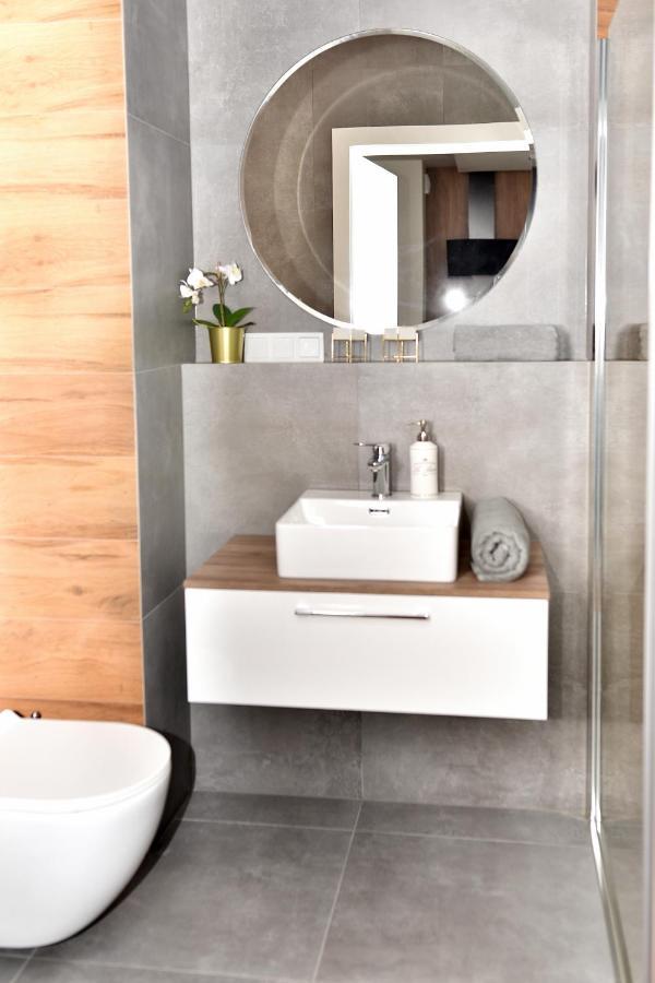 Vip Apartament Number 9 Lublin Kültér fotó